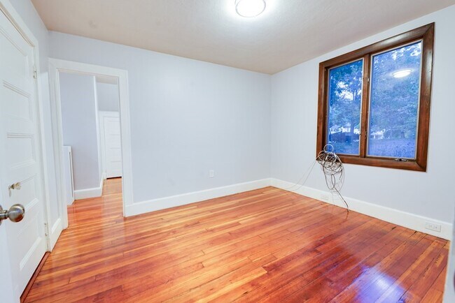 Building Photo - 115 Franklin St