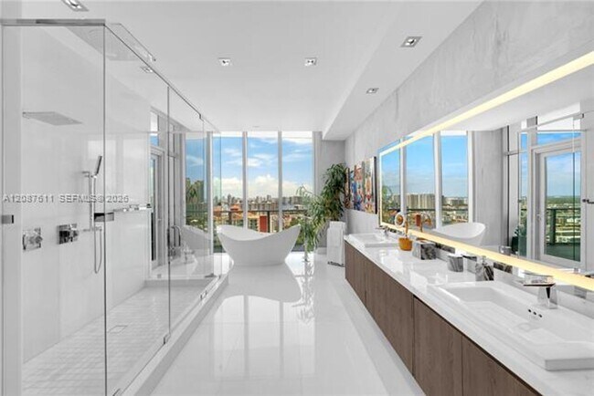 Building Photo - 330 Sunny Isles Blvd