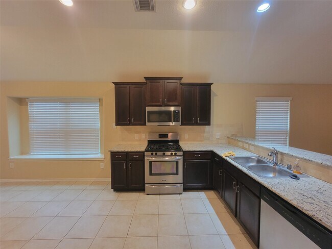 Building Photo - 3535 Goldleaf Trail Dr