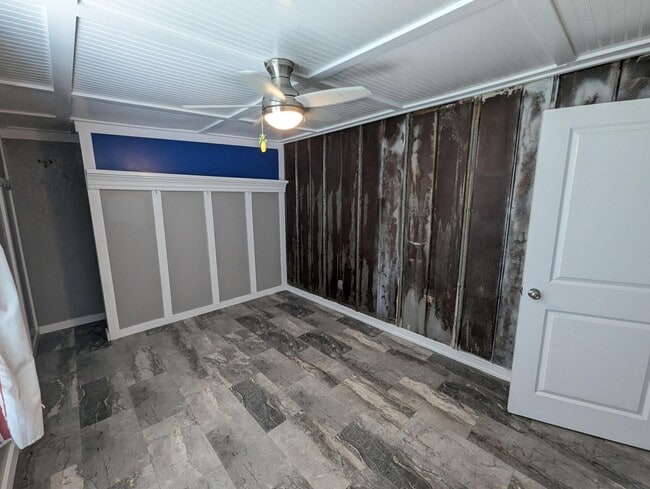 Building Photo - 3348 Lowery Dr