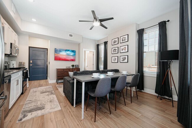 Building Photo - 1 Bedroom corner unit in the heart of Shor...