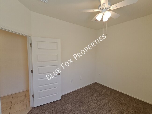 Building Photo - 9280 W Creosote Rain Dr