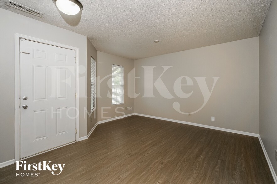 Building Photo - 14267 Clapboard Dr