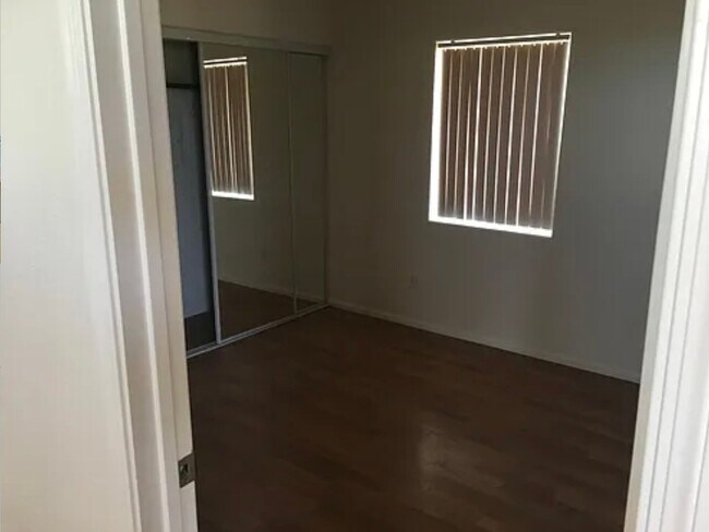 Building Photo - 6531 W Redwall Dr