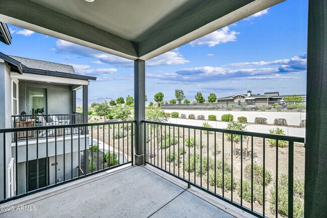 Building Photo - 11300 N Casa Dega Dr