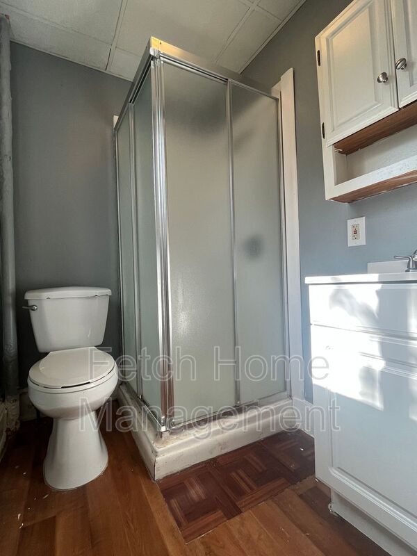 Building Photo - 631 N Prince St