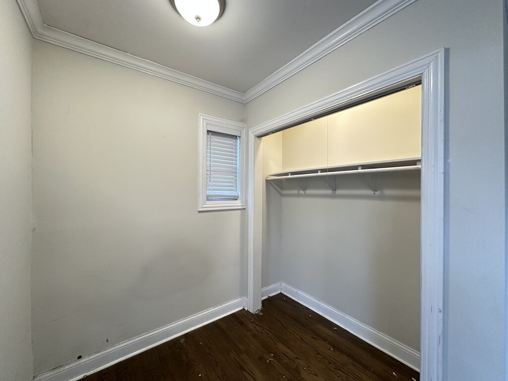 Building Photo - 2127 N Dayton St