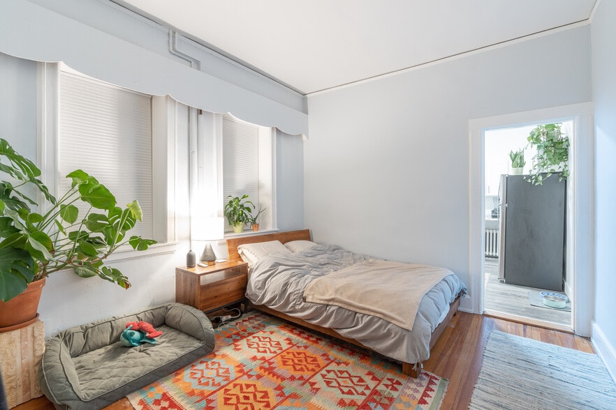 Building Photo - 140 Hamilton Ave