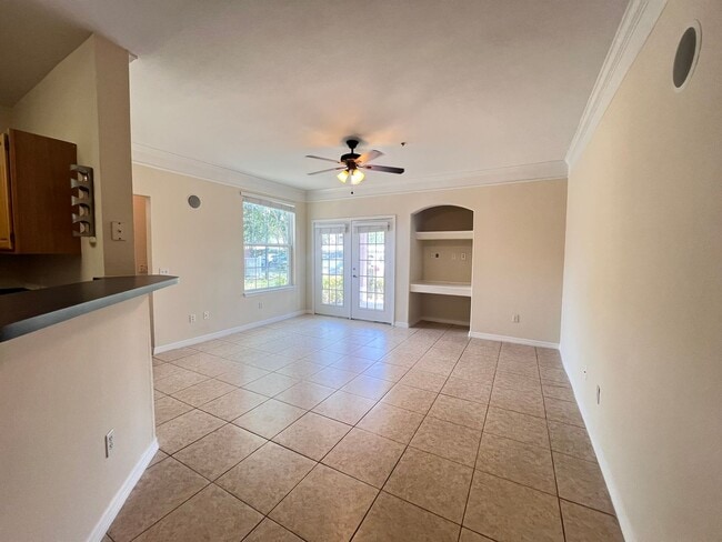 Building Photo - Great Condo for rent!