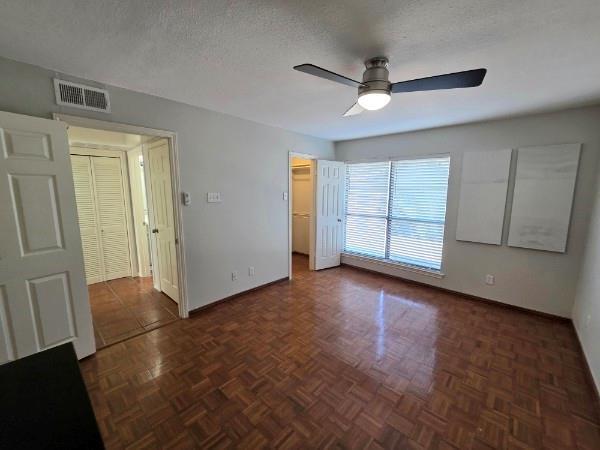 Building Photo - 7525 Holly Hill Dr