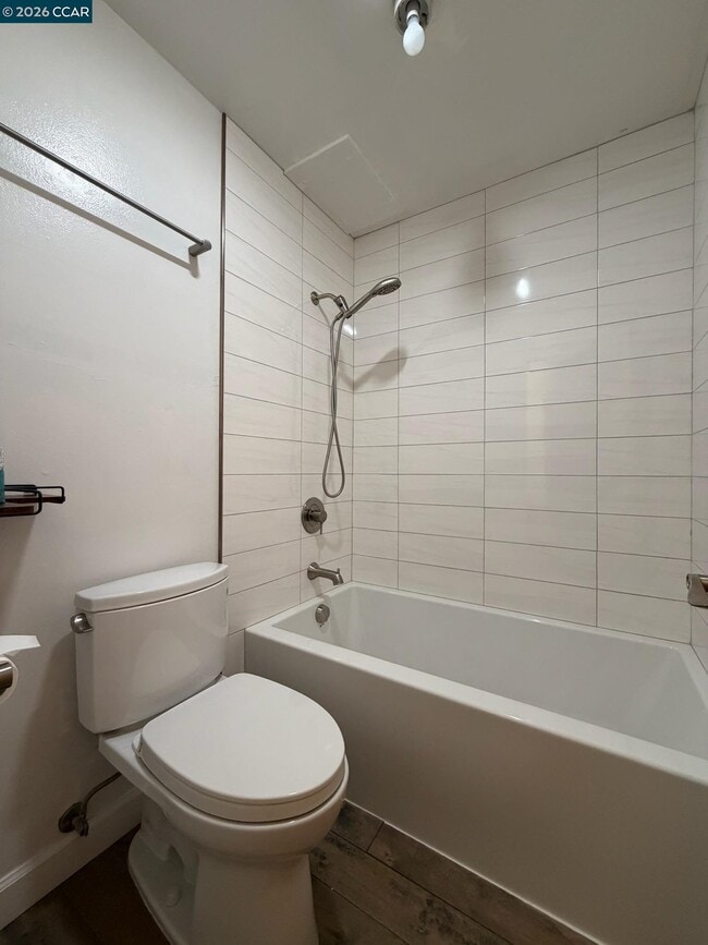 Building Photo - 401 Monte Vista Ave