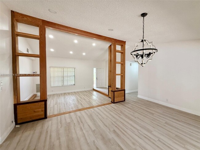 Building Photo - 9788 NW 3rd Manor