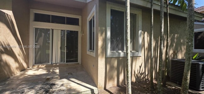 Building Photo - 1078 SW 158th Way