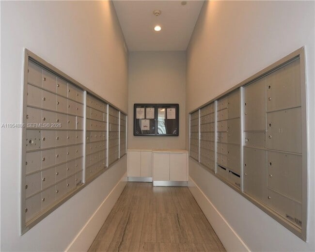 Building Photo - 140 S Dixie Hwy