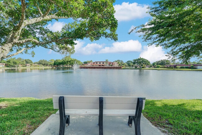 Building Photo - 772 Nantucket Cir