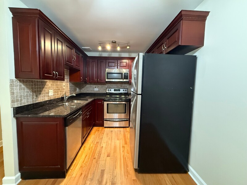 Building Photo - 10214 S 84th Terrace