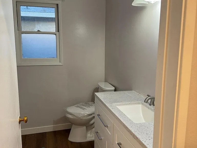 Building Photo - 2718 Lancaster Dr