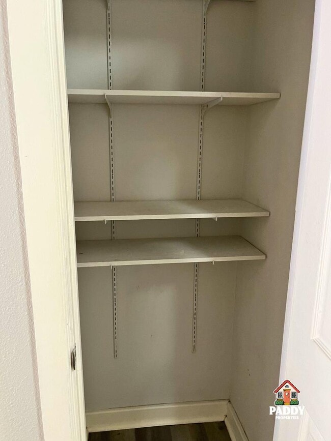 Building Photo - 616 Arizona Ave