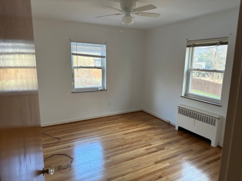 Building Photo - 1271 Morten St