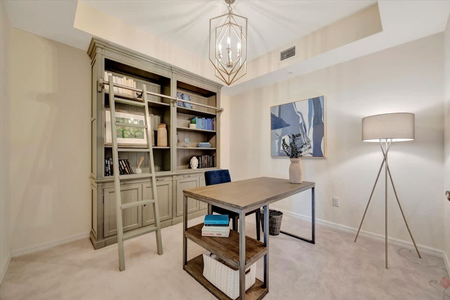 Building Photo - 5720 Palmer Cir