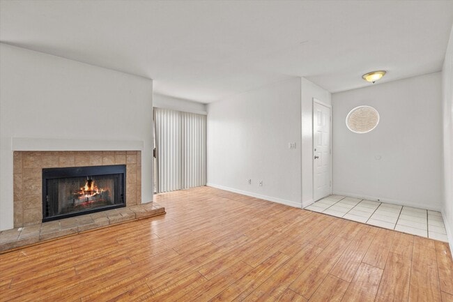 Building Photo - 2972 Juniper Hills Blvd