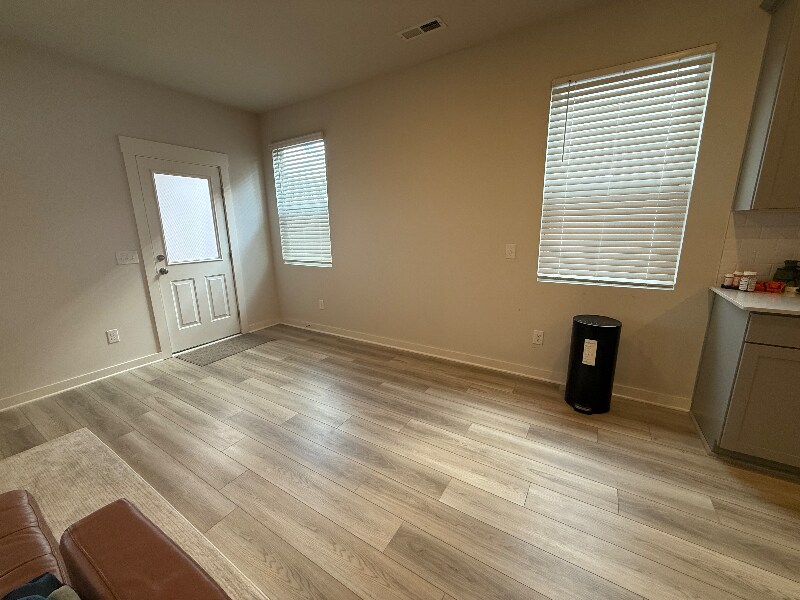 Building Photo - 845 Nightingale Ave