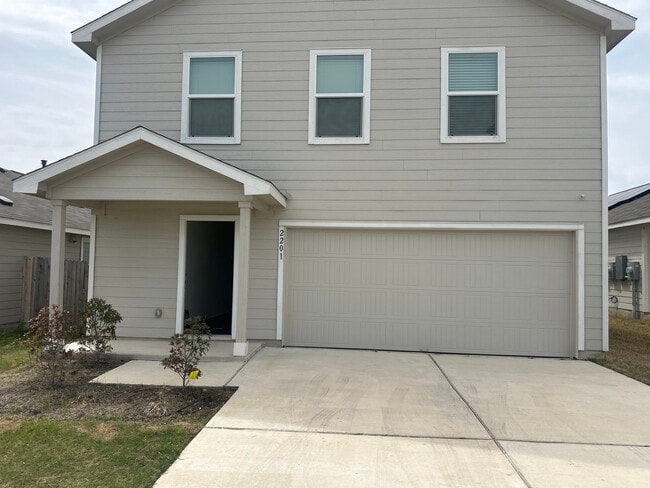 Building Photo - 2201 Willkomen Wy