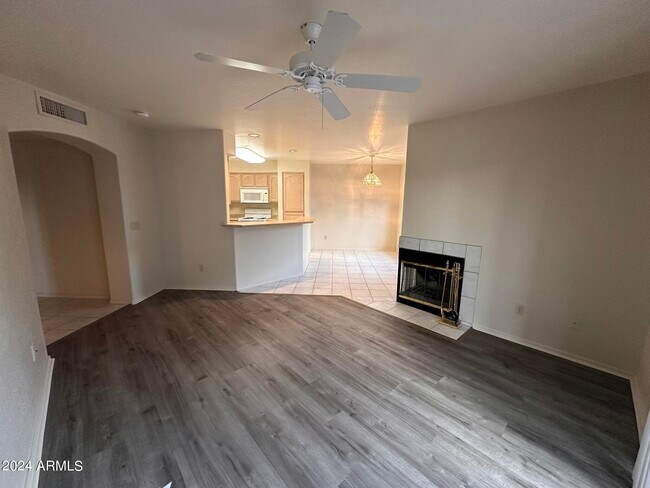 Building Photo - 16715 E El Lago Blvd