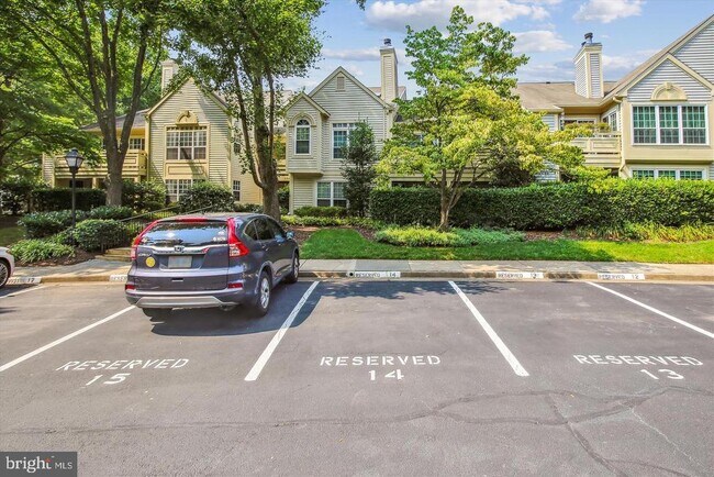 Building Photo - 2224 Springwood Dr