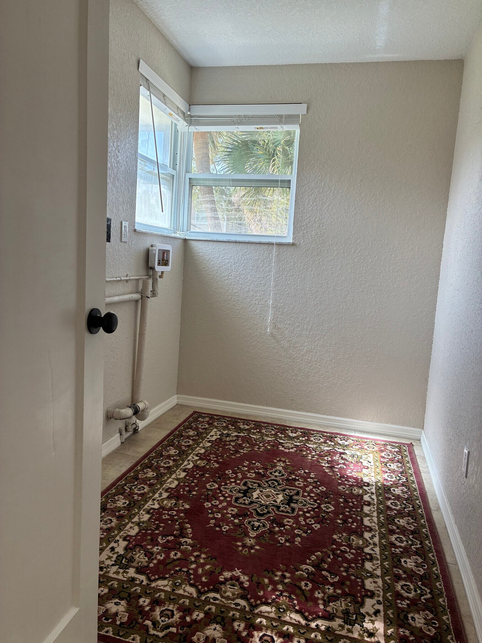 Laundryroom - 423 Wildwood Way