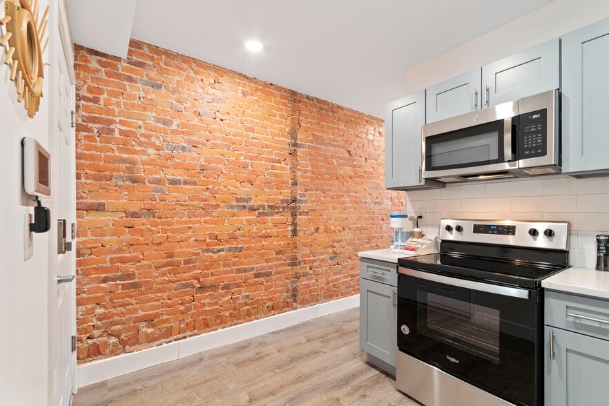 Building Photo - 4129 Parrish St