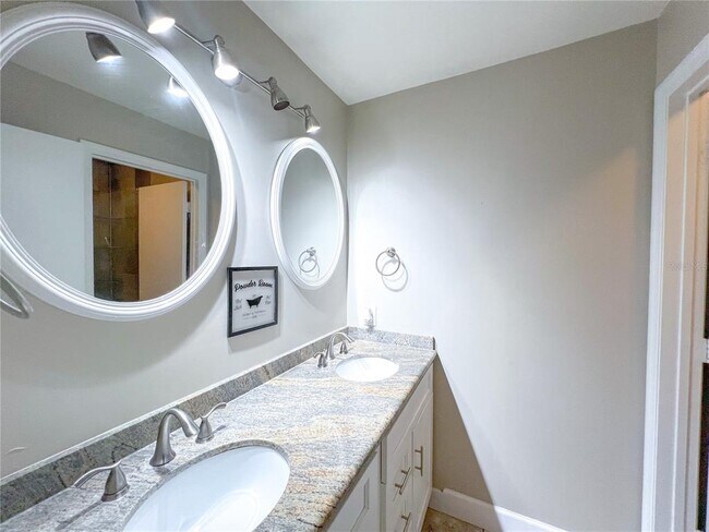 Building Photo - 2601 SW Archer Rd