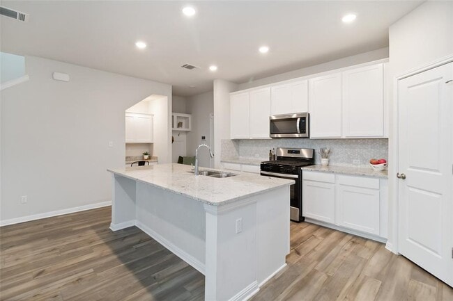 Building Photo - 136 Lost Mine Peak Ln