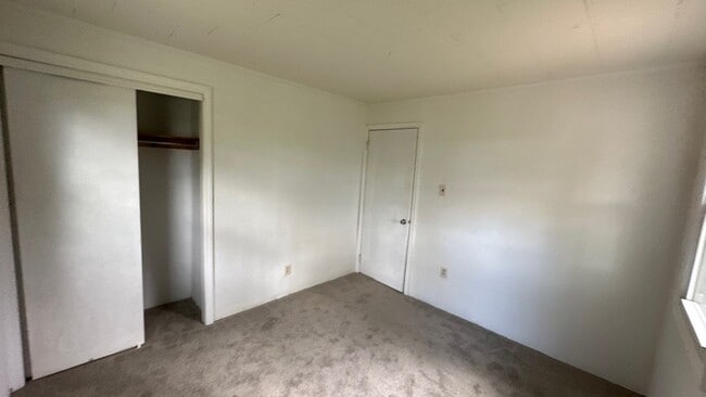 Building Photo - 349 N Genoa Ave