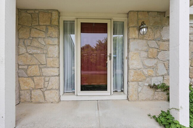 Building Photo - 205 Brownsfell Dr