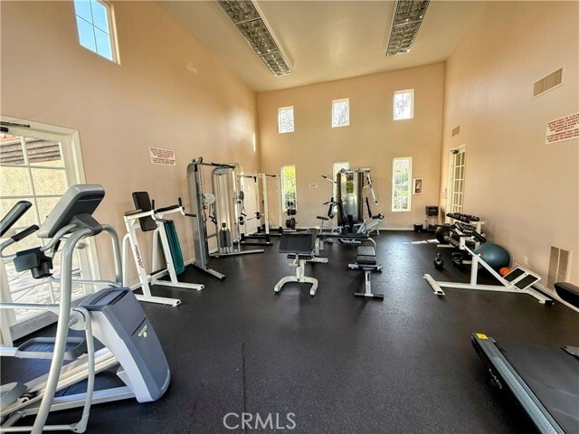 Building Photo - 37 Vía Barcelona