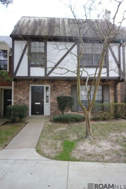 Building Photo - 10111 Jefferson Hwy