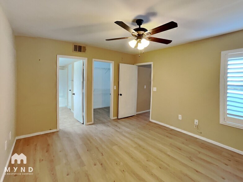 Building Photo - 45 Maleena Mesa St