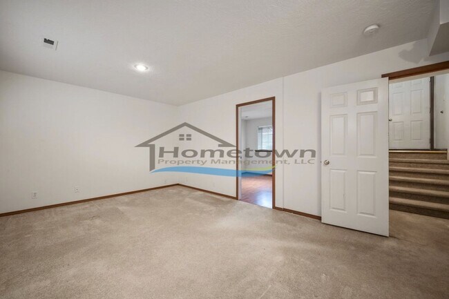Building Photo - 433 N Brushwood Ct