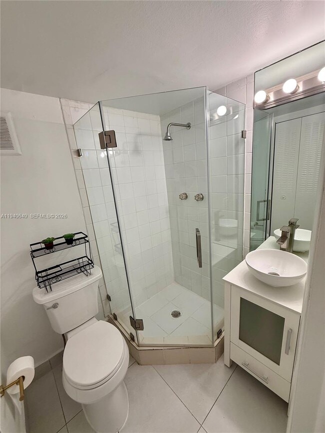 Building Photo - 20 SW 108th Ave