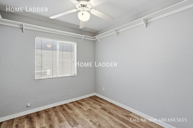 Building Photo - 1021 W Laguna Dr