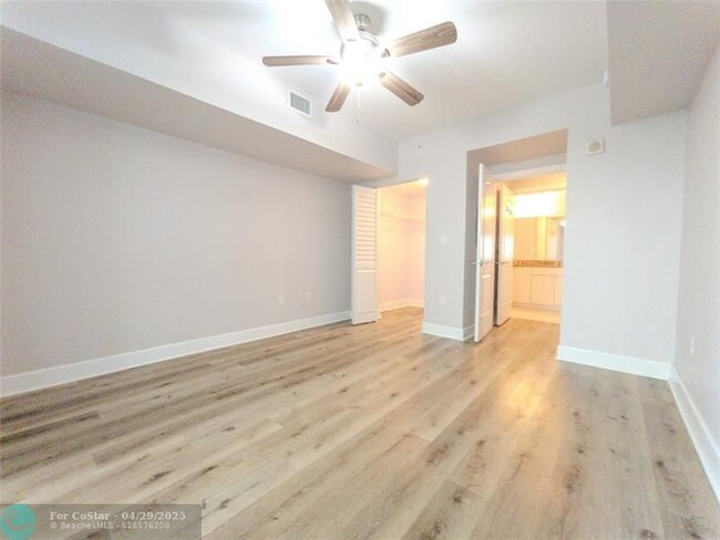 Building Photo - 1830 Radius Dr