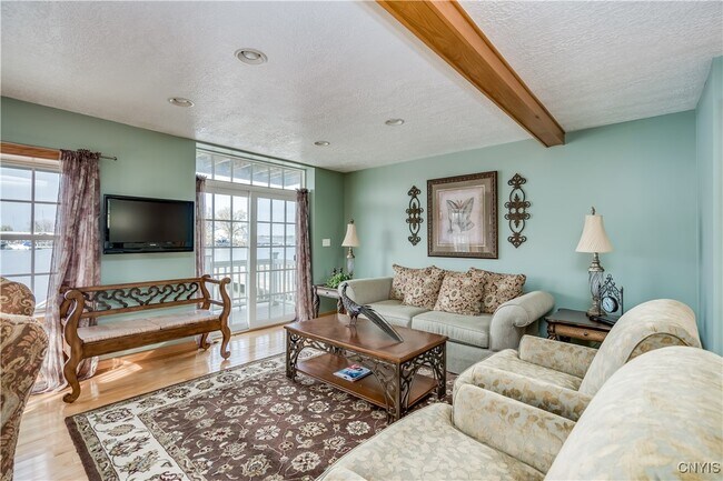 Building Photo - 207 General Smith Dr