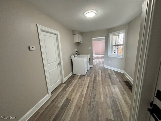 Building Photo - 1445 W 52nd St