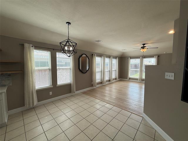 Building Photo - 9813 Hedge Bell Dr