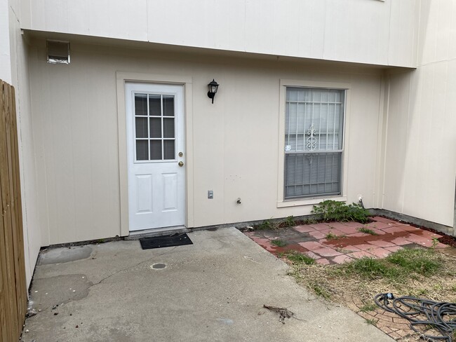 Building Photo - The Gardens Condos