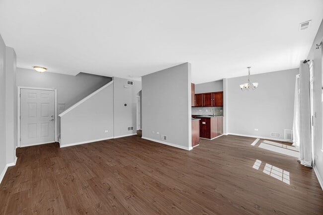 Building Photo - 5005 Corning Ct