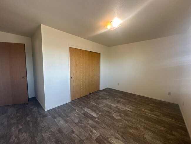 Building Photo - Gated community - Water, Garbage & Sewer I...