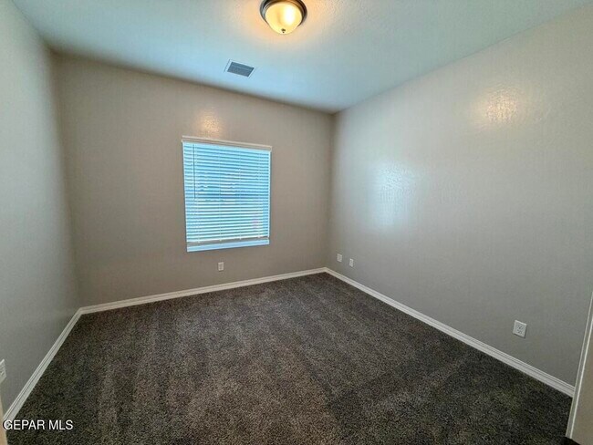 Building Photo - 138 Monteine Trl