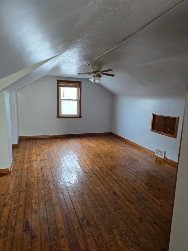 Building Photo - 13116 Harold Ave